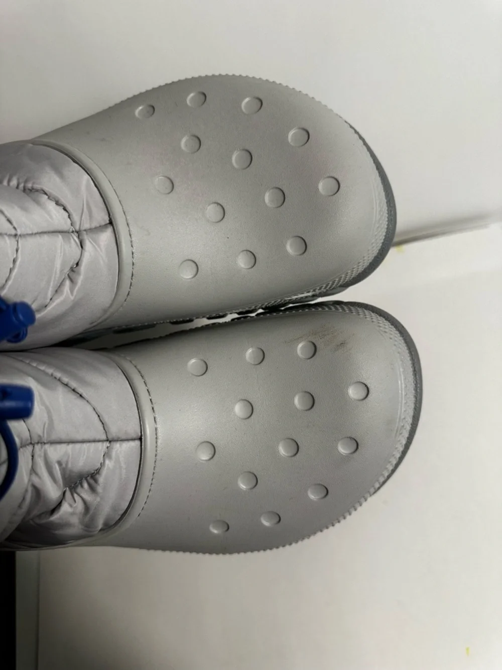 Crocs Duet Max II Boots Men's Size 10 - Women’s Size 12 (208773-1FT)